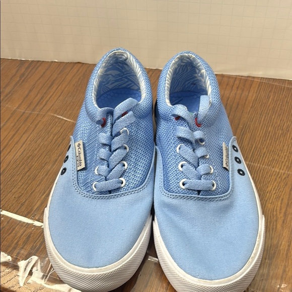 Columbia Blue Skate-Style Sneakers with Vulcanized Soles - Picture 3 of 6